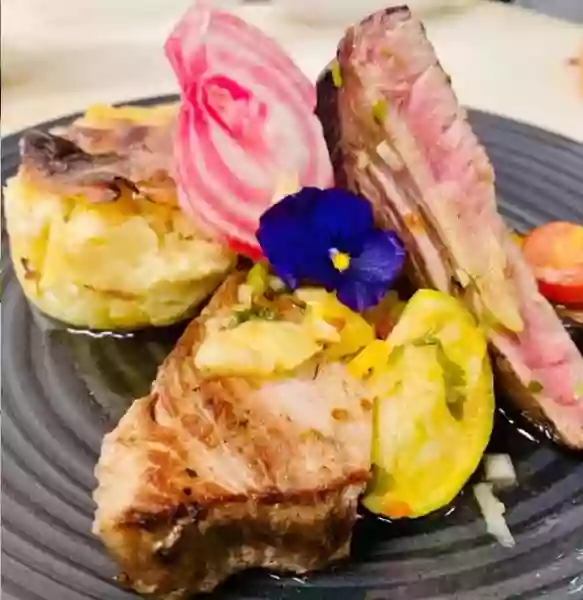 Le Restaurant - L'Epicurien /Maison Claustre - Restaurant Lablachere - restaurant a faire LABLACHERE